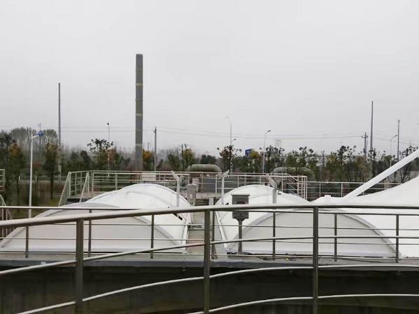 齊魯?shù)谝换视邢薰灸そY構污水池加蓋